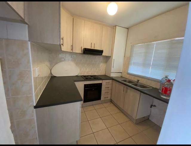 1 BEDROOM PROPERTY TO RENT IN ESPLANADE